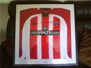 ricky hatton signed sheffield united shirt.jpg