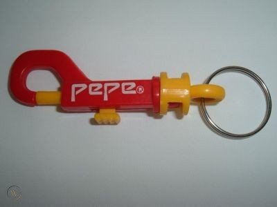 pepe-jeans-keyring-1980-80s-eighties_360_92136a74c2b9799226d5d818de6a8ae9.jpg