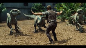 jurassic-world-super-bowl-13.jpg