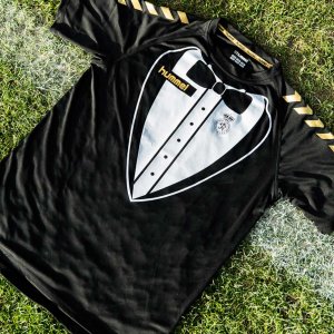 Leonesa-tuxedo-shirt905.jpg Leonesa-tuxedo-shirt905.jpg