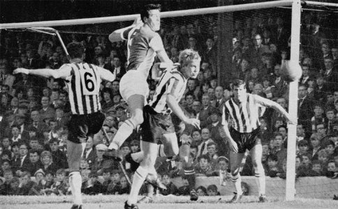 1964-65 Oct 17 A V Blackburn Rovers L4-0 HT2-0 photo LtoR Mathewso Mike EnglandBR Birchinall H...jpg