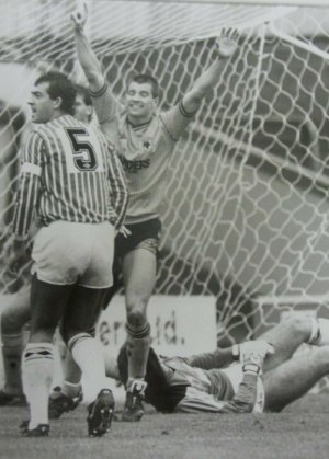 1988-89 May 9 A V Wolves D 2-2 Stancliffe Agana. Steve Bull Wolves floors Treacy to score., St...jpg