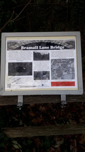 Bramall_lane_bridge.jpeg