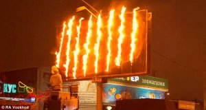 article-2534227-1A7005F200000578-242_634x340.jpg article-2534227-1A7005F200000578-242_634x340.jpg