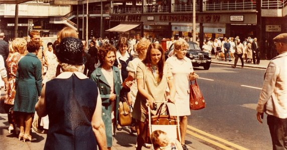 A look back at Sheffield city centre's shopping heyday in the 1970s.jpg