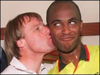 bassett kisses agana.jpg