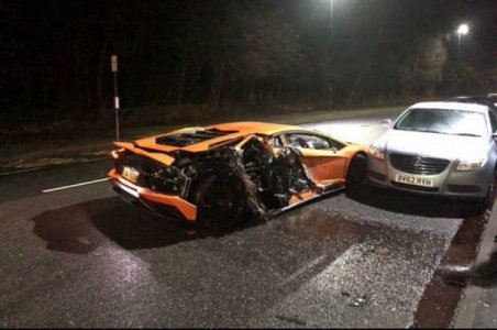 0_Orange-lamorghini-mousset.jpg