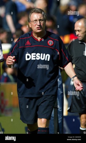 sheff-utd-boss-neil-warnock-during-the-bradford-city-v-sheffield-united-G6H0HR.jpg
