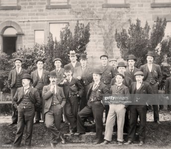 1902 believe facw squad.jpg