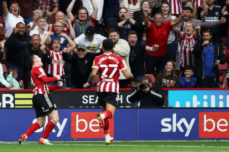 Sheffield United hold big advantage over play-off chasing rivals as fans sent important messag...png