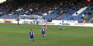 Oldham missed chance2.jpg