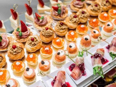 canapes-finger-food-1.jpg