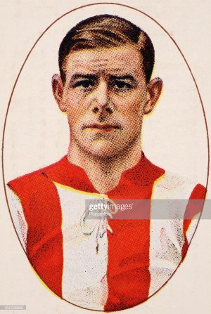 1922-23 cigarette card Harry Gough goalkeeper.jpg
