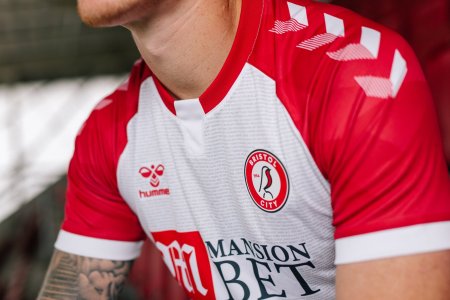 bristol_city_2020_2021_third_kit_c.jpeg.jpg