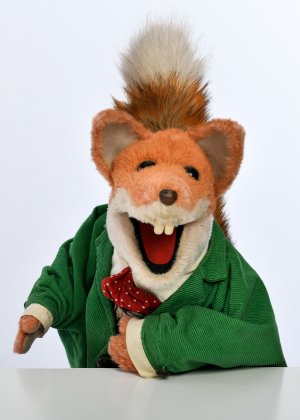 Basil_Brush_UNLEASHED_Show_Image_(1).jpg