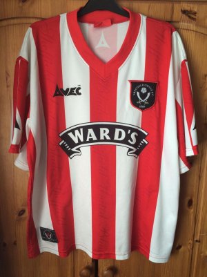 extra_football_shirt_16299_1.jpg