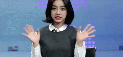 hyeri-waving.gif