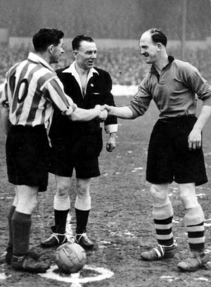 1949 believe Molinaux either Jan 29 FAC R4 L0-3 or League April19 A L6-0 HT4-0 H game D 1-1 HT...jpg