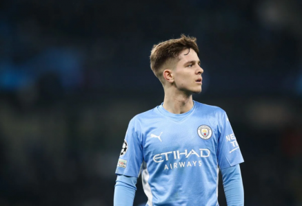 Man City star McAtee set to join Sheffield United after medical - Sources.png