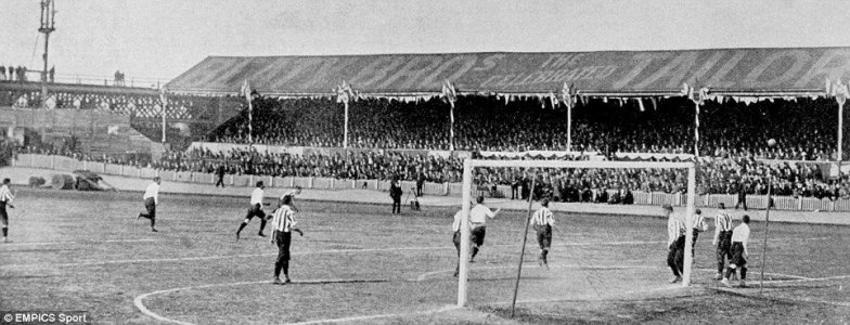1901 FACF replay Burnden Park Bolton L 1-3 to Spurs after 2-2 D atCrystal Palace.jpg