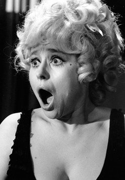 Barbara_Windsor_31872_Medium.jpg Barbara_Windsor_31872_Medium.jpg