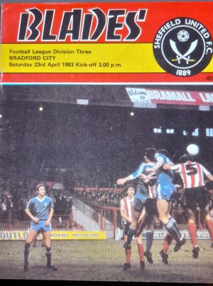 1982-83 April 23 H V Bradford City W 2-1 HT0-1 Edwards Towner.jpg