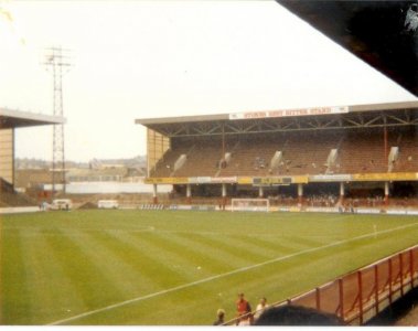 Bramall-Lane_1988_03-768x609.jpg