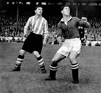 1953-54 Sept 5 A V Chelsea W1-2 HT0-0 Hagan-2  (2).png