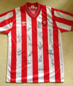signed Umbro.JPG