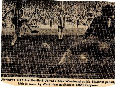 Hammers73woodypen.jpg