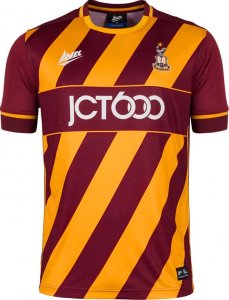bradford-city-16-17-kits+(2).jpg