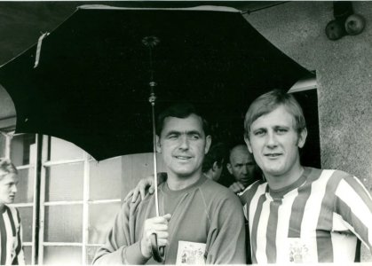 Ball Inn Ground preseason photo shoot- Hodgy & Badger John Short between On L Ukn.jpeg