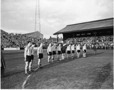 Fulham63Bladessil.png