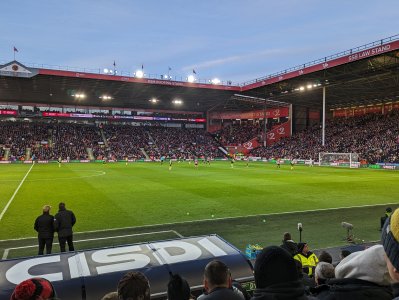 PXL_20231125_153932293.jpg PXL_20231125_153932293.jpg