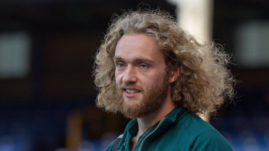 Sheffield-United-and-former-Everton-midfielder-Tom-Davies.jpg