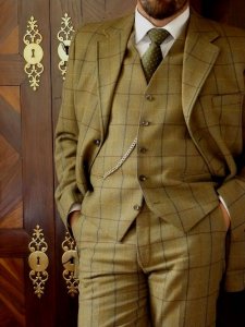 bookster_suit.jpg bookster_suit.jpg