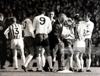 1967 Oct 7 A V Spurs D 1-1 B Shaw  pen.jpg