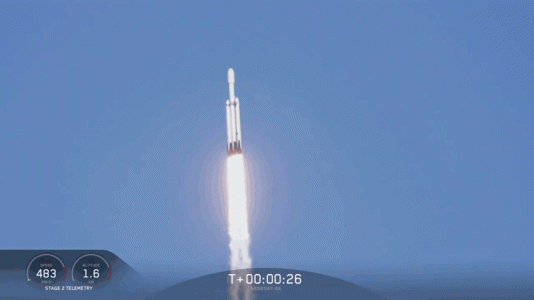 spacex-falcon-heavy-landing-designboom-1.gif