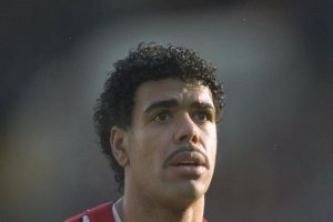 hi-res-1529994-undated-chris-kamara-of-sheffield-united-in-action_crop_north.jpg