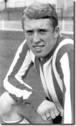mick jones 2.jpg