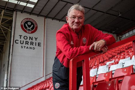 tony currie2.jpg