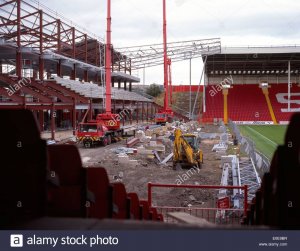 engalnd-stjohns-stand-at-bramall-lane-home-of-sheffield-united-football-E0E9BR.jpg