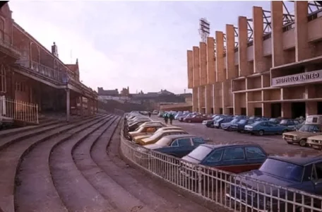 SOUTH STAND.webp