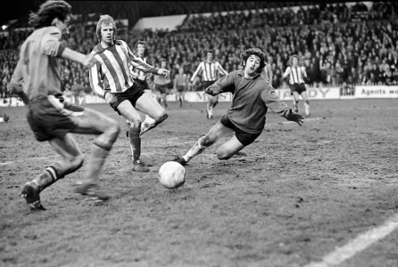 Luton75Andersongoal.webp
