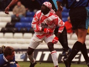efe-sodje-stevenage-4-3289-622098_478x359.jpg