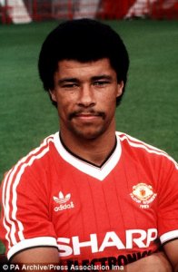 1413844956991_wps_34_Footballer_Paul_McGrath_o.jpg
