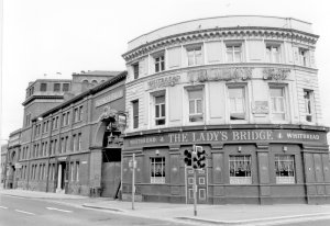 s21716.jpg