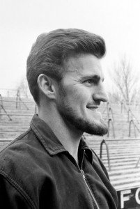 Jimmy-Hill-00326557-player-201x300.jpg Jimmy-Hill-00326557-player-201x300.jpg