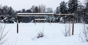 snowy-football-pitch.jpg