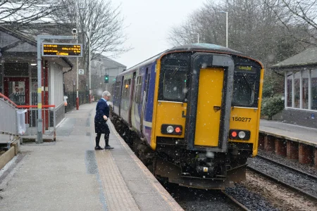 New_Pudsey_Station_(39243853575).webp
